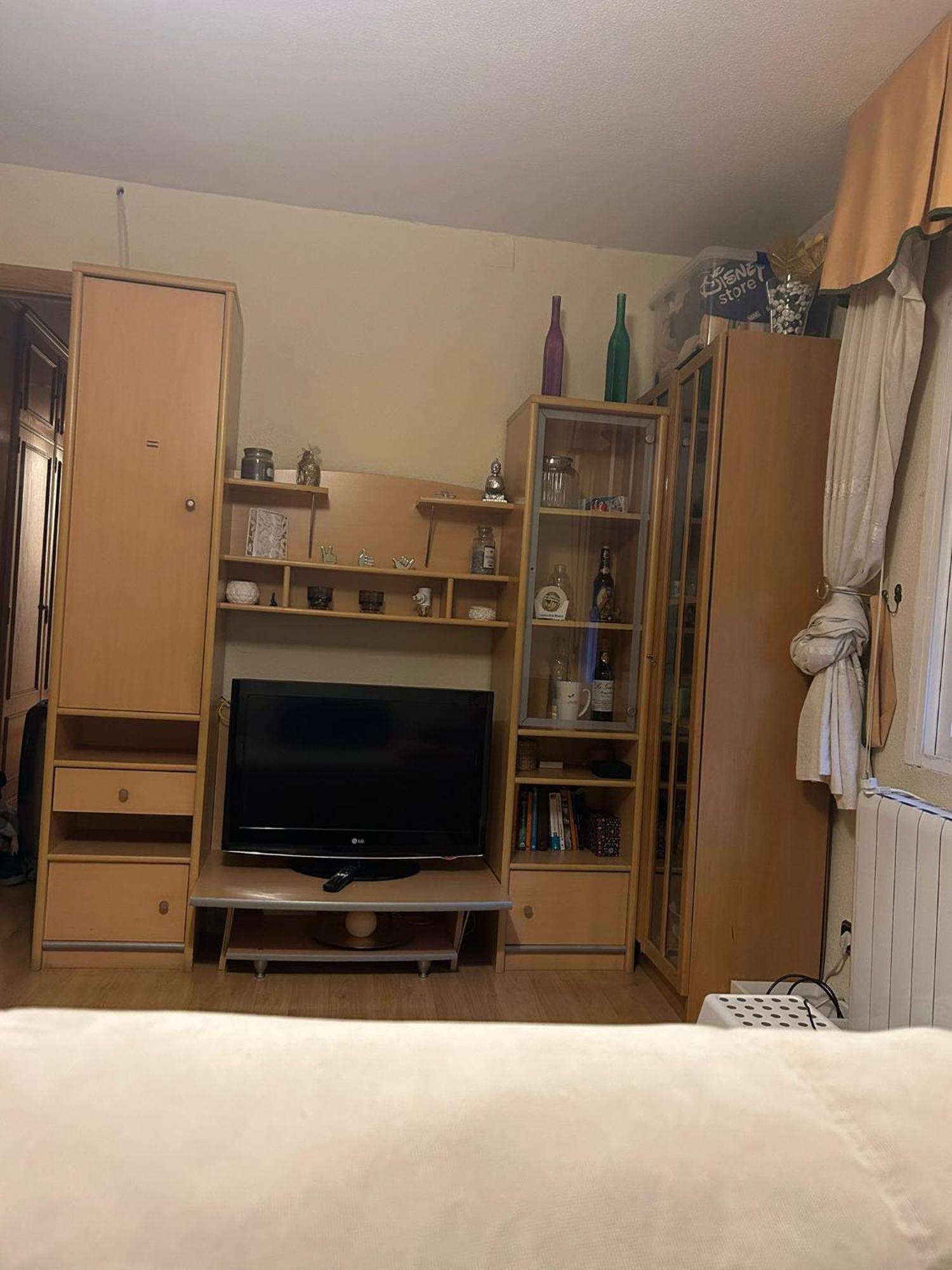 Amplia Habitacion En Buena Ubicacion Madrid Bagian luar foto